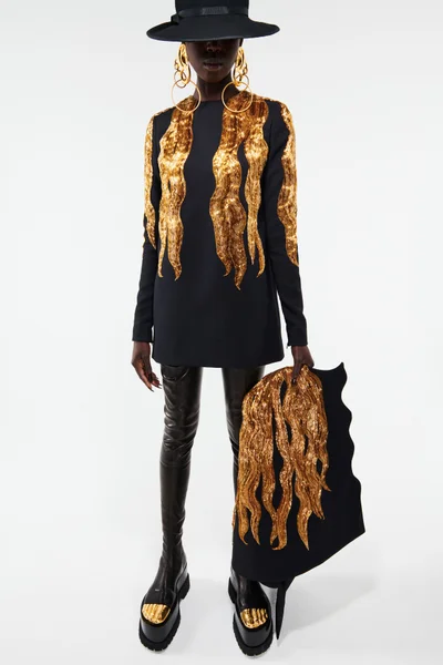 Look 10
